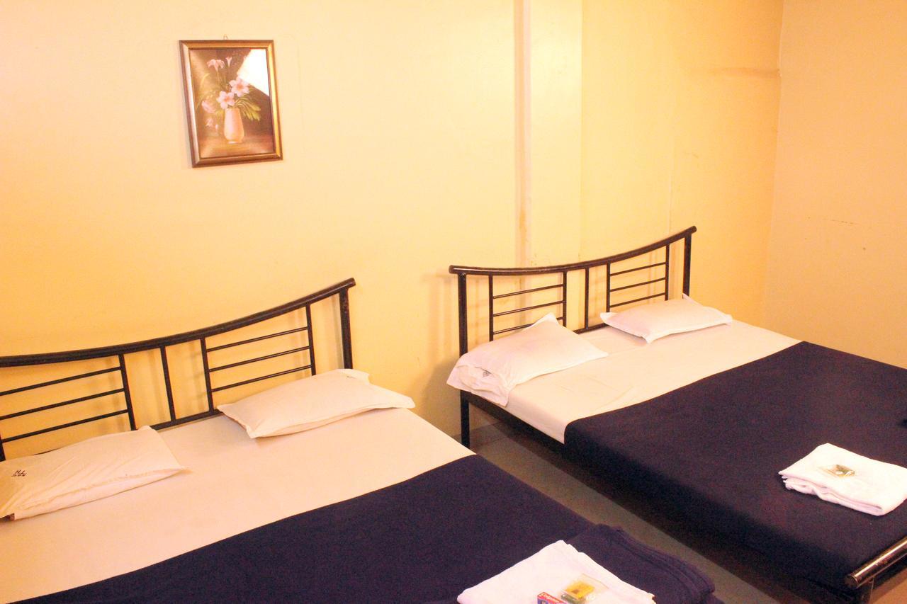 Hotel Homeland Pune Esterno foto