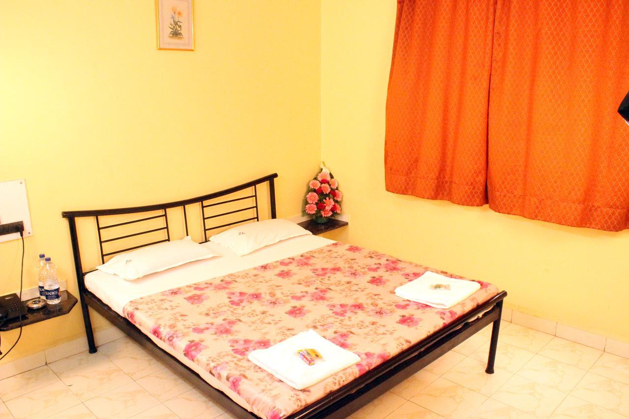 Hotel Homeland Pune Esterno foto