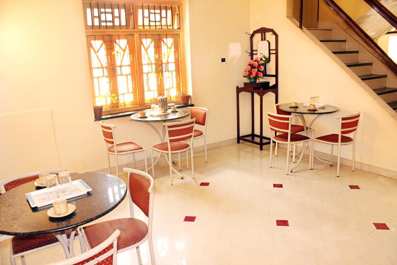 Hotel Homeland Pune Esterno foto
